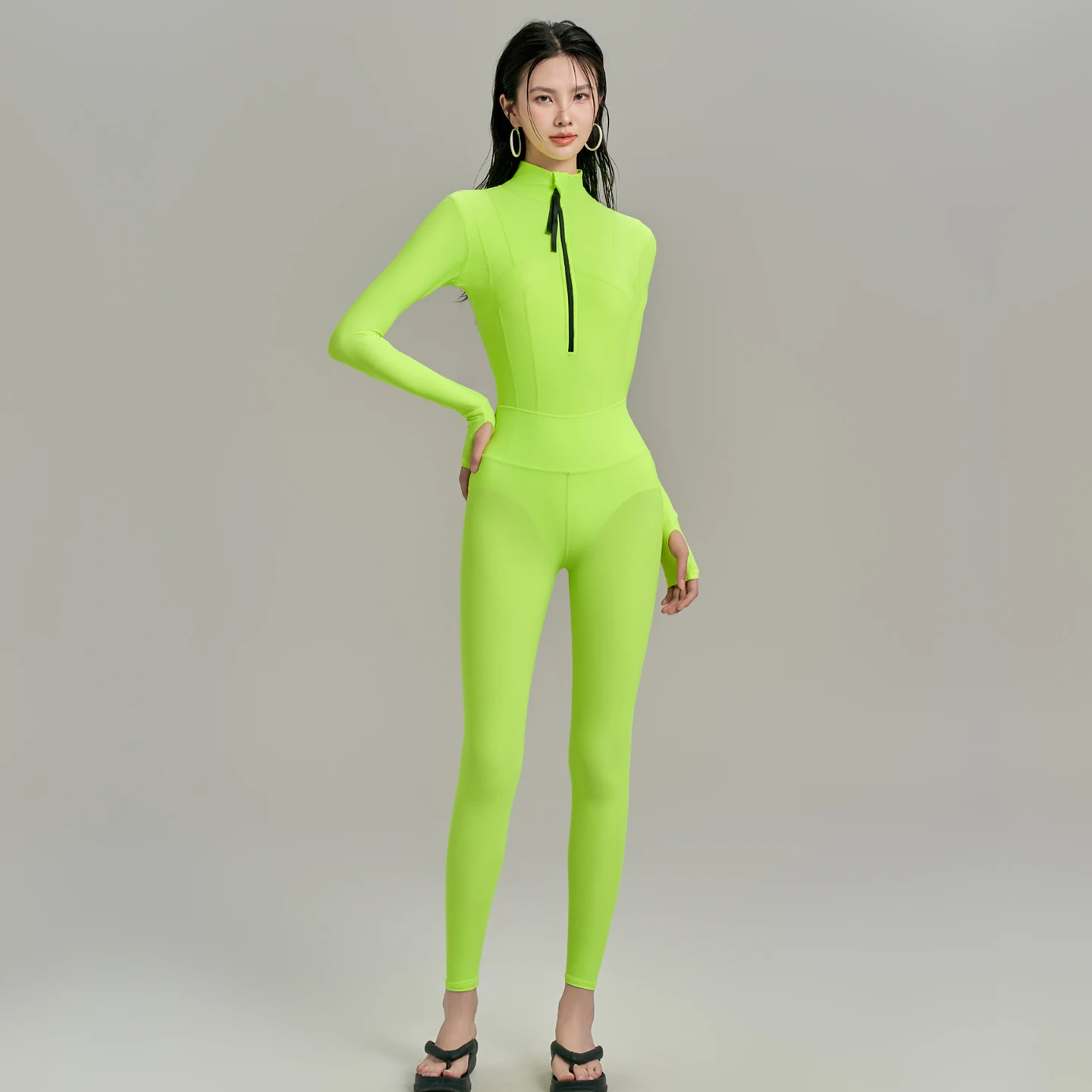 水着 セパレート スポーツ：長袖ロングパンツのレディース潜水服の実用性と使用シーン