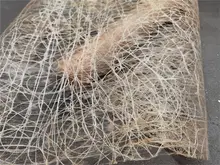 立体的な不規則デザインのファッション用生地【柔軟な木色の蜘蛛藤網編み】