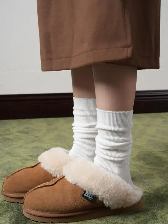 秋冬用中筒ソックス【白・ストライプ・綿100%・シンプルデザイン】