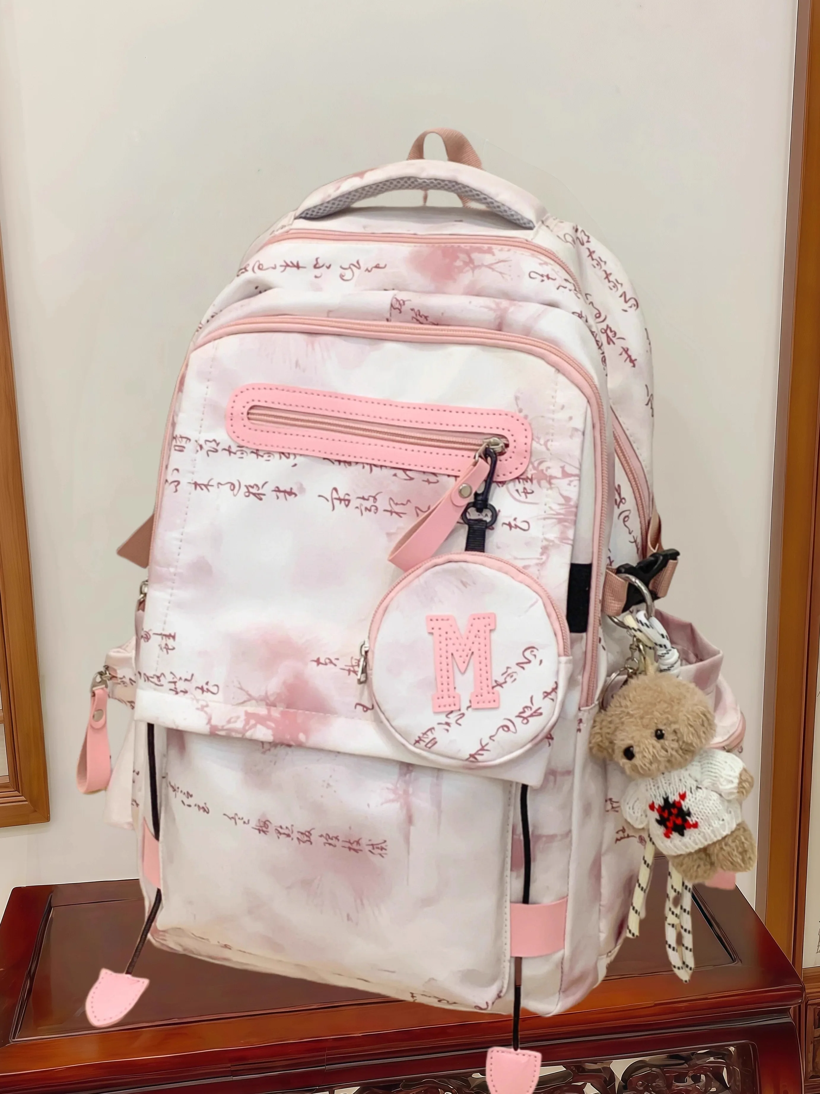 かるいかばんとは何か：古風デザインリュックサックの実用性と使い方