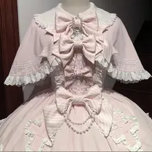 ピンクの可愛いドール風ロリータワンピース【古風なデザイン・ケープ付き】