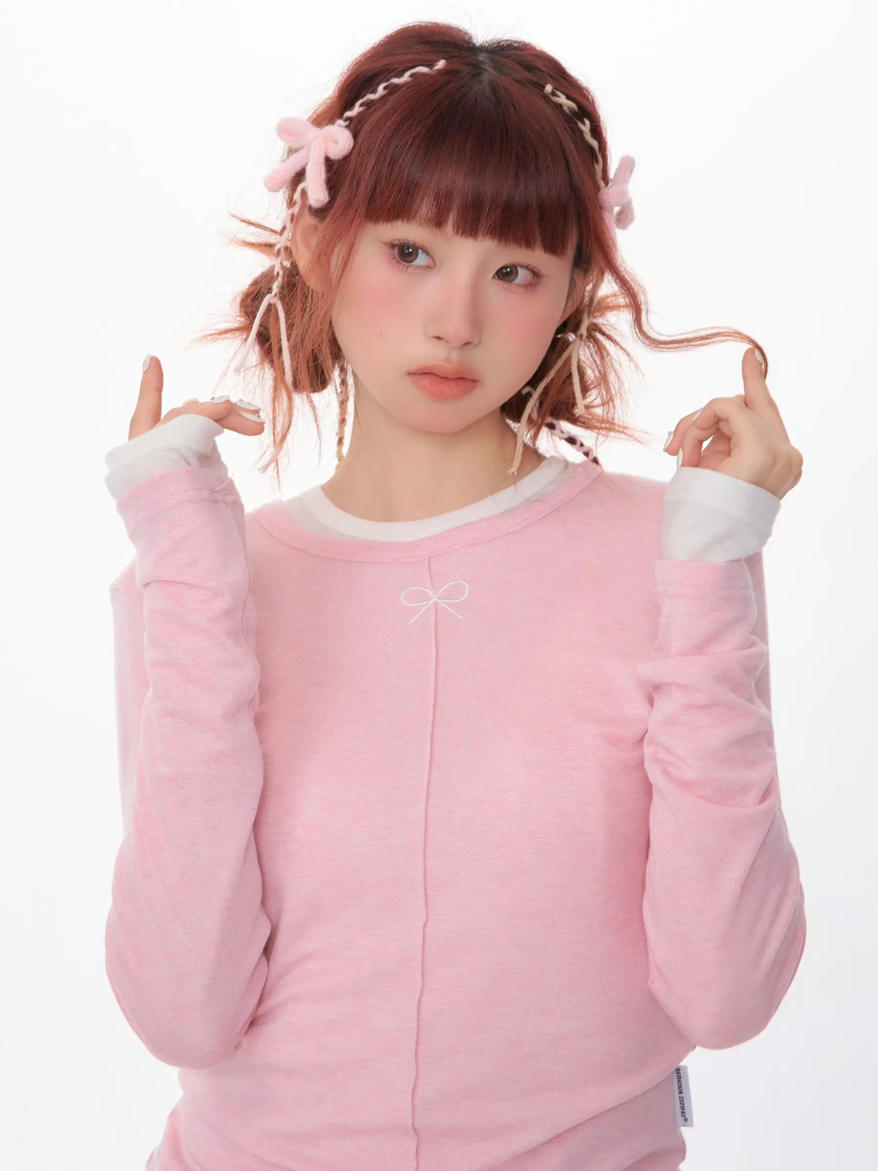 20代女子が今、選ぶべき「おしゃれな着こなし」は？春夏用レトロリボンニットの本当の魅力とは