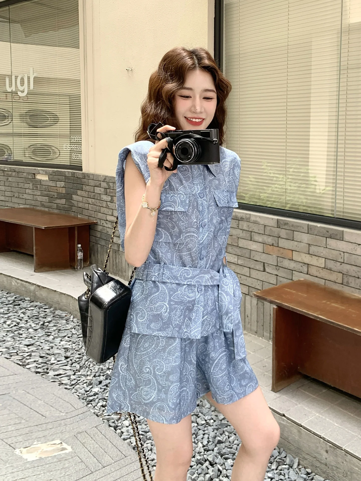 6月に着る服の選び方で迷うなら、この1つのセットアップが救う！