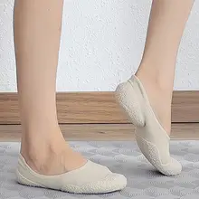 軽量でクッション性に優れた運動靴【防滑・静音・フィットネス用】