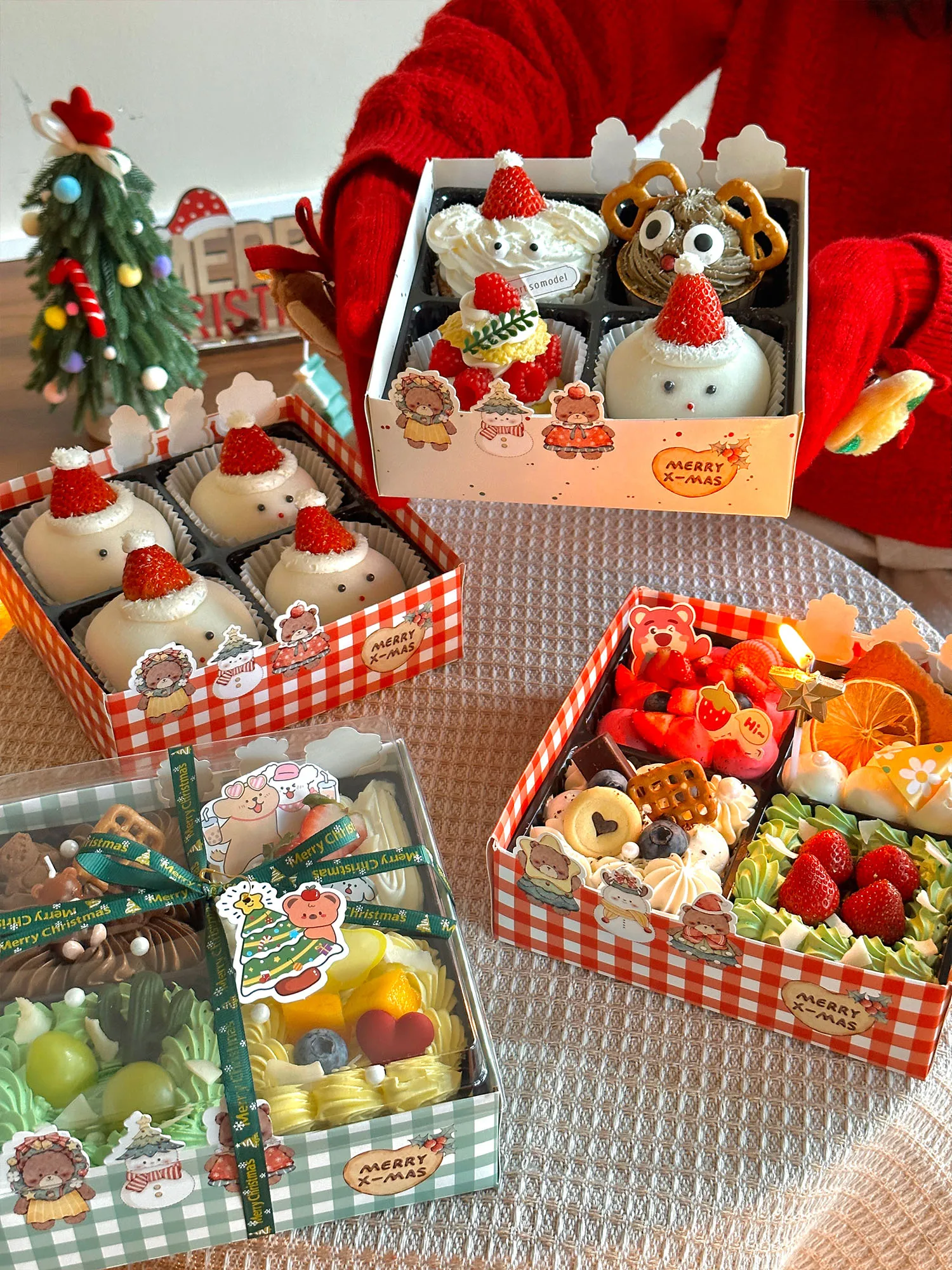 クリスマスケーキボックス四分割デザイン スイーツ用 持ち運び便利