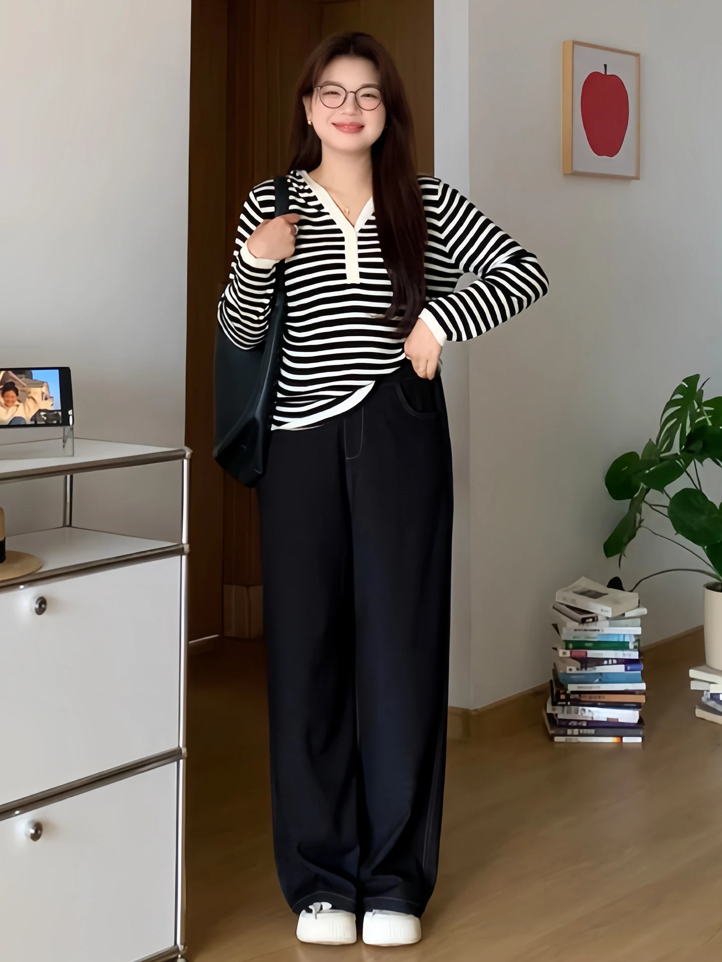 60代ワイドパンツの着こなしは、黒いワイドパンツで失敗しない方法は？