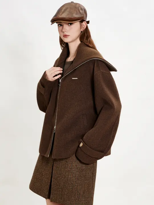 羊毛ツイード素材の短めコート【秋冬用・高級感あり】