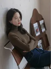 高級感あるハイネックニットトップス【グレー・細身デザイン・柔らかな素材】