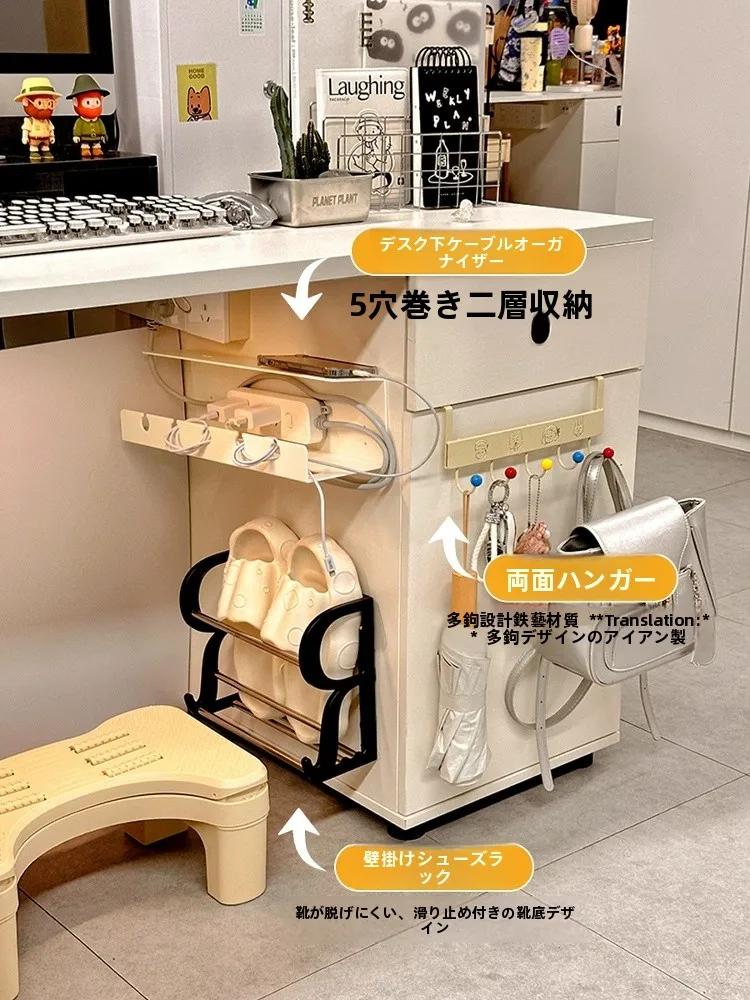デスク内整理トレーをどう選ぶ？実際の使い方と、今人気のシンプルな収納ボックスの真実