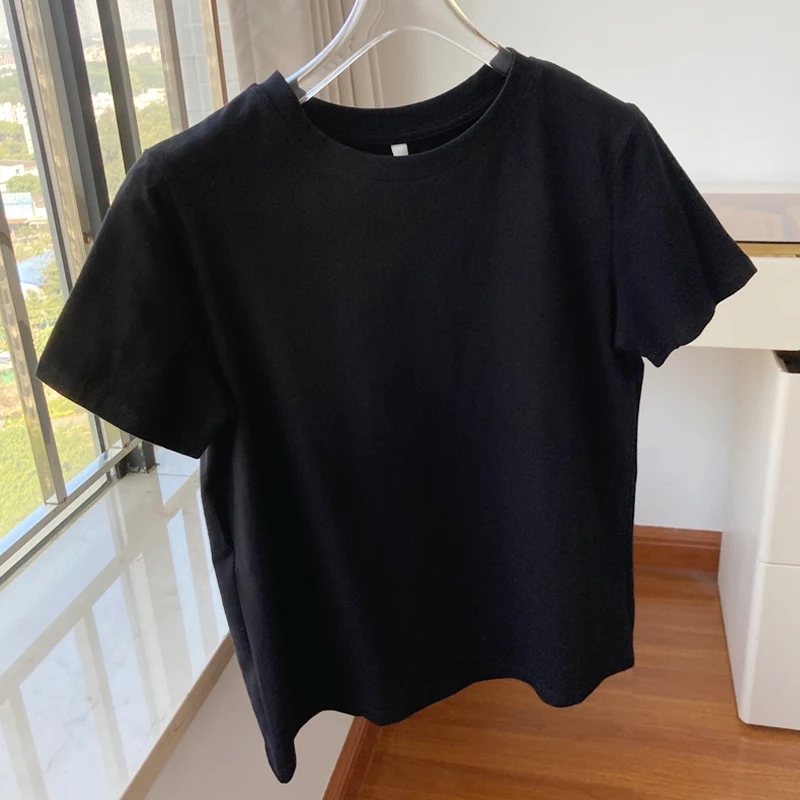 白Tシャツは本当に必要？その選び方と、毎日着て安心できる理由とは