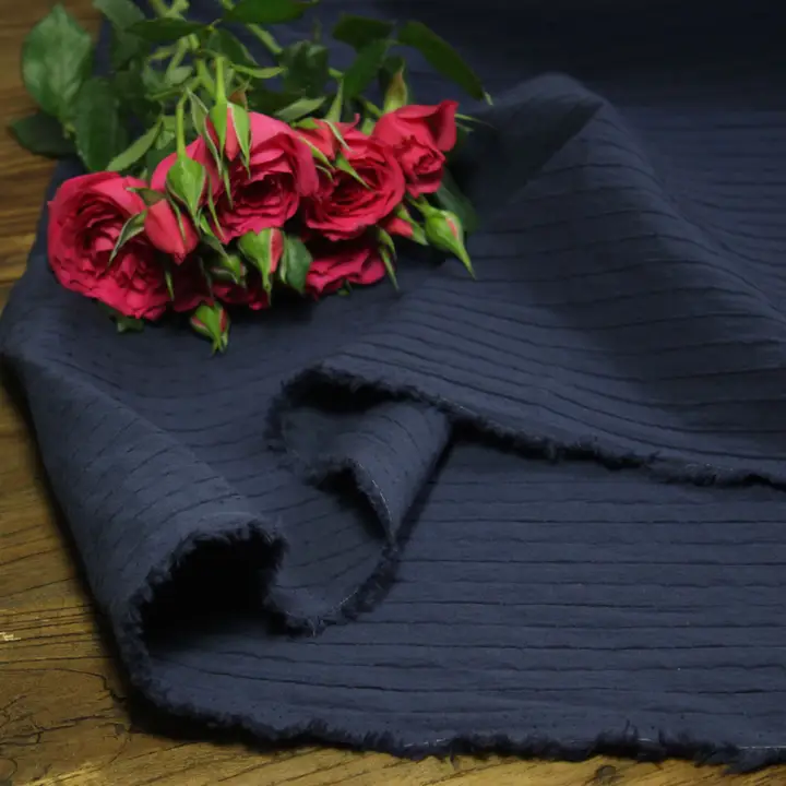 ストライプ刺繍高支棉微弾力生地【深青・衣料用】