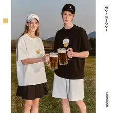 立体的なフック刺繍デザインの短袖Tシャツ【ユニセックス・フィット・カジュアル】