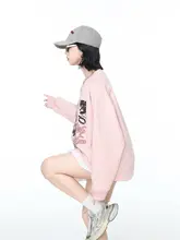 春秋用 プリント入りカジュアルスウェットシャツ【ピンク・ルーズフィット・クルーネック】