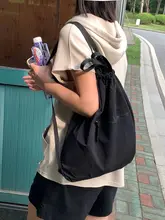 女性用防水ジムリュック【超軽量・折りたたみ可能・アウトドア旅行用・巾着式リュック】