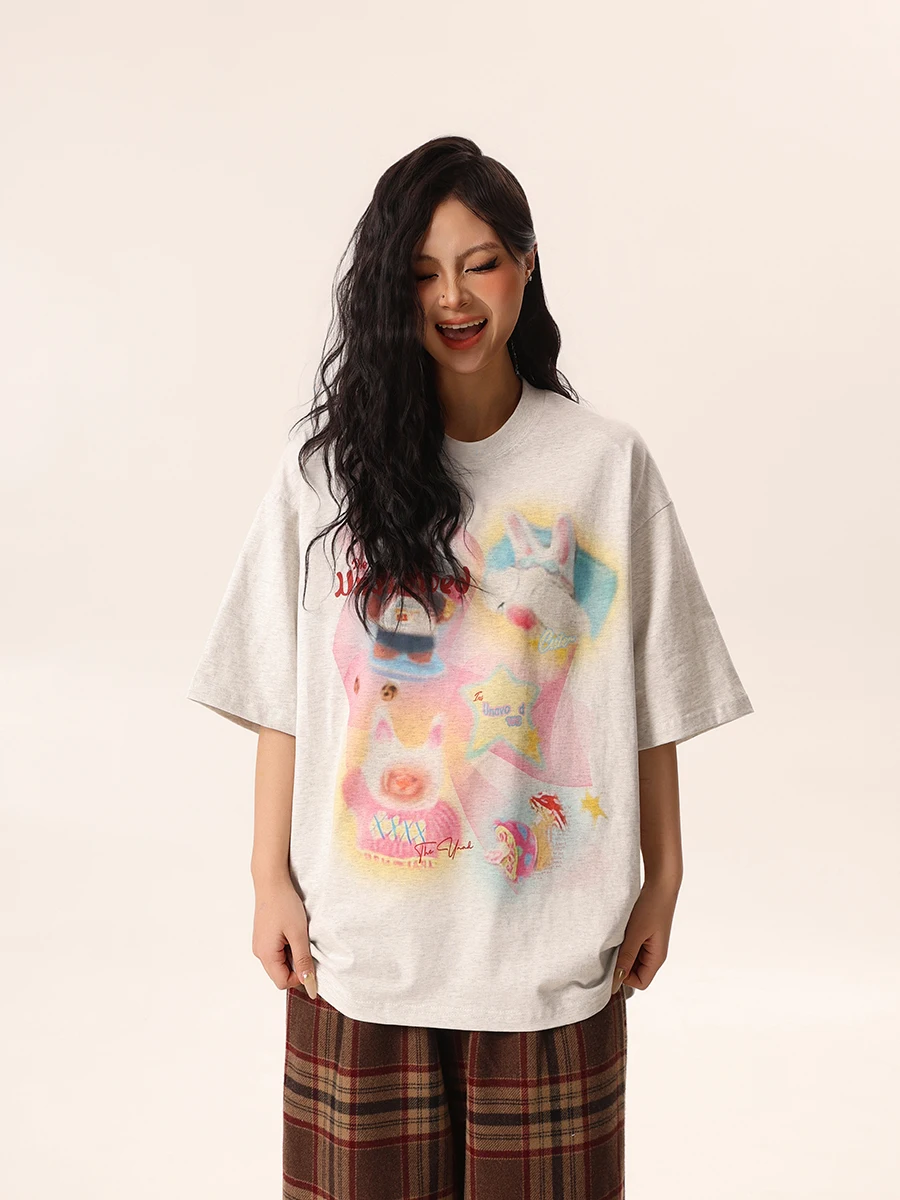 カジュアルなアメリカンカートゥーンプリント半袖Tシャツ：街头風のキャラクターが特徴的な日常着