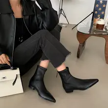 シンプルデザイン ポインテッドトゥフラットブーツ【女性用・秋冬向け・ストレッチ素材】