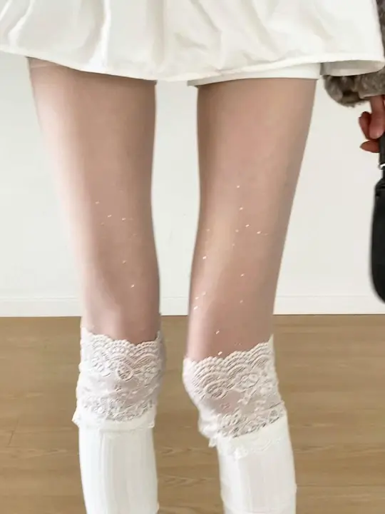 豪華なラメ付き白いストッキングとレースタイツ【バレエスタイル・フェミニン】（セットアップ対応）