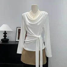 デザイン性のあるドレープネック長袖Tシャツ【女性用・秋先取り・ベーシックスタイル】