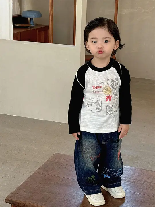 春用 カラフルなプリント長袖Tシャツとパンツの女の子向けコーディネート（セットアップ対応）