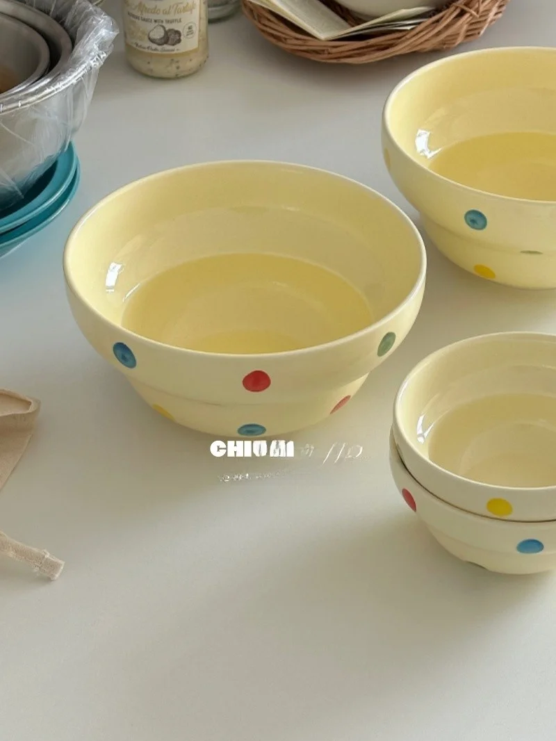 かわいいドット柄の陶器製ボウル【ご飯・スープ・麺用】