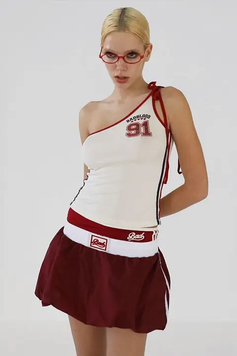 シンプルなデザインのミニスカート【女性用・セクシー・バブルスカート・ローウエスト】
