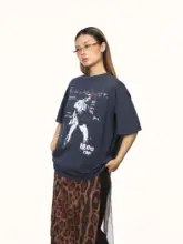 ギタープリント半袖Tシャツ【ユニセックス・夏用・ゆったりデザイン・ビンテージスタイル】