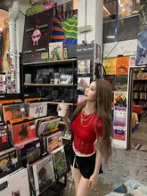 デザイン性の高いレース切り替え半袖Tシャツ【女性用・スリムフィット】