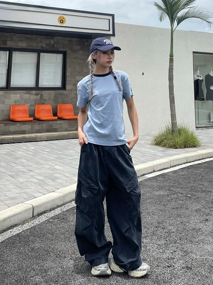 アウトドアと街着に使える万能なカーゴパンツは、本当にそんなに万能なのか？