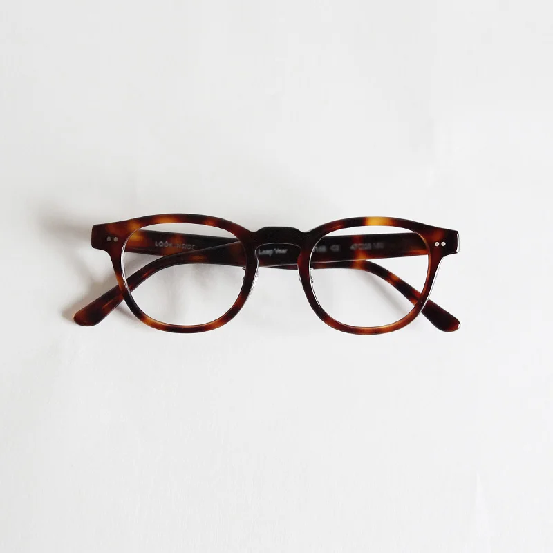 クラシックなヴィンテージ眼鏡フレーム：Office Lens との関連性とは？