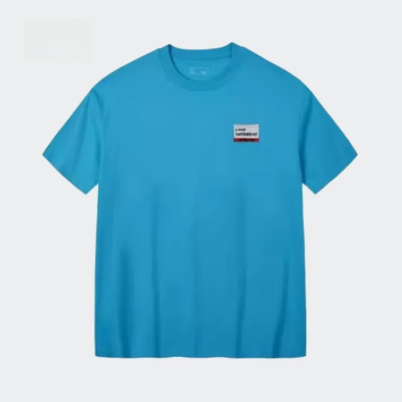 ストリートファッションの本質を解  くTシャツ選びの完全ガイド