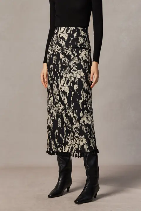 新中式デザインの包臀スカート【取り外し可能なフリンジ・水墨風ダブルレイヤー・スタイルアップ効果】（セットアップ対応）