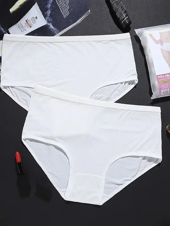 日常使いに便利な使い捨て女性用三角パンツ【快適なデザイン・旅行用】（セットアップ対応）