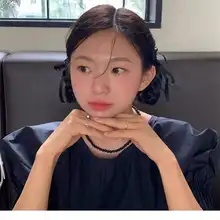 黒と青のビーズネックレス【シンプルなデザイン・鎖骨チェーン・ファッションスタイル】