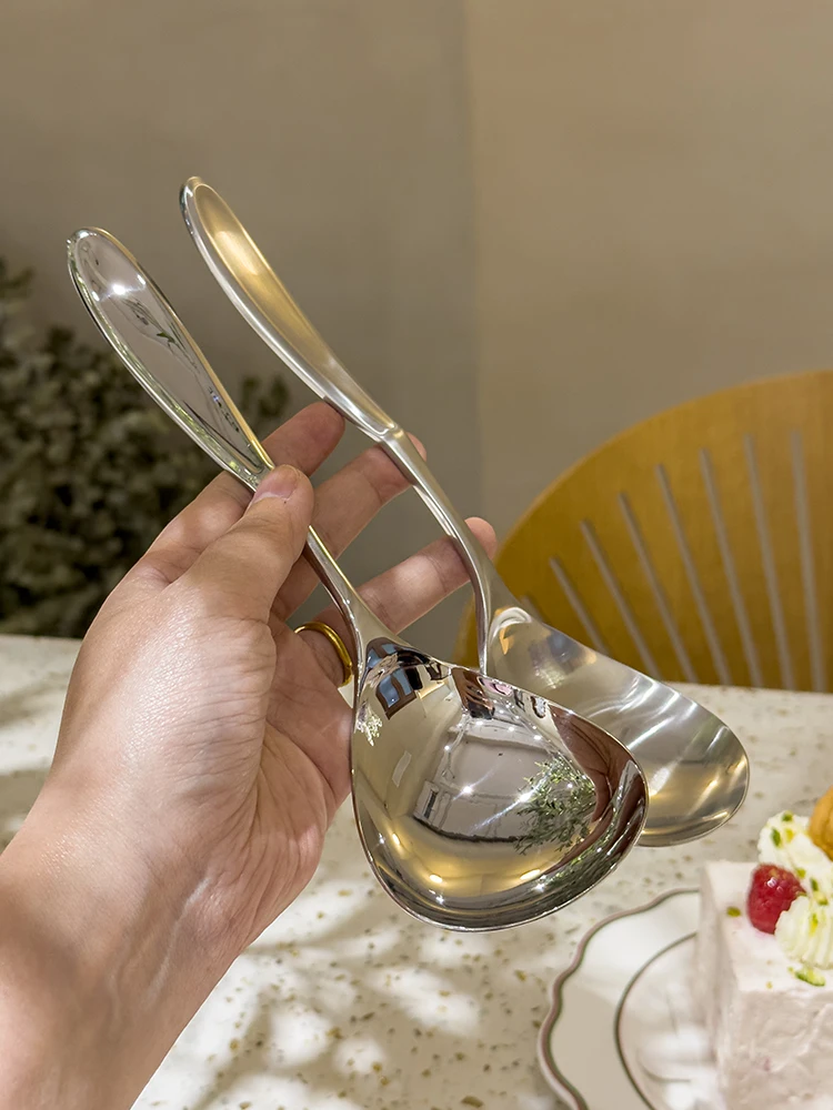 アメリカ輸入サービングスプーン 1810ステンレス：使い勝手と耐久性を評価