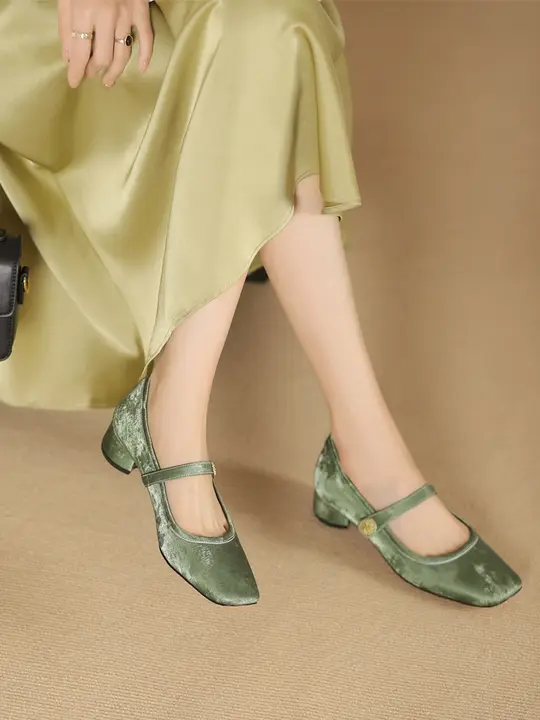 新中式スタイルのマリージェーンパンプス【粗めのヒール・本革・方形トゥ・浅い口】