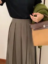 エレガントなブラックプリーツスカート【高腰・Aライン・ロング丈・秋春用】