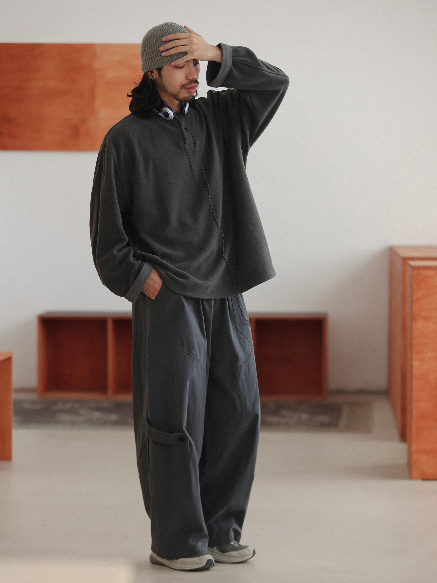 紺パンツを選ぶときに迷うのは、本当に色の違いなのか？