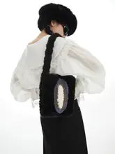 DirtySix ソフトエコファーポシェット【2色展開・かわいいデザイン】