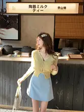 Vネックデザインの短丈ニットカーディガン【レディース・イエロー・秋用・すっきりシルエット】