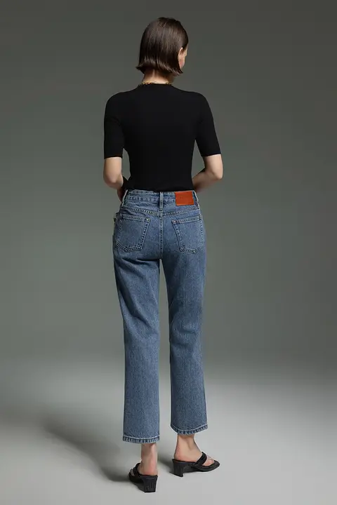 ハイウエストストレートデニムパンツ【レトロスタイル・スリムフィット・九分丈】