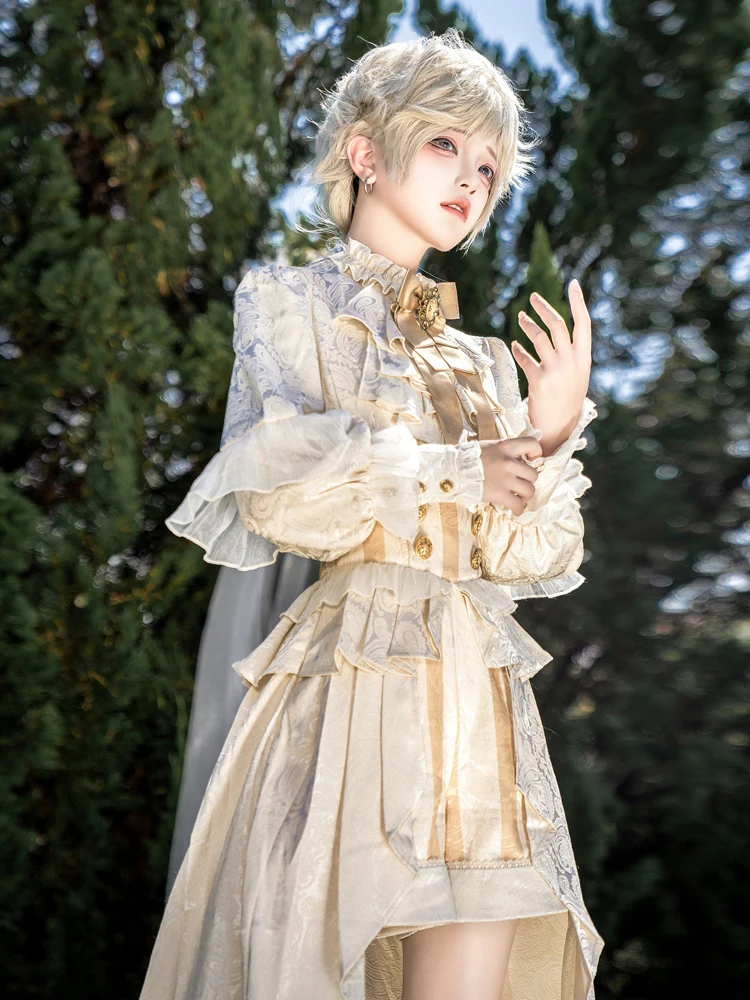 ロリタファッションで「王子の夢」を着るには？おとぎ話のプリンス衣装が選ばれる理由