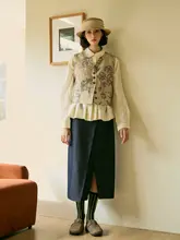 ベスト レディース ヴィンテージ アート柄 Vネック シングルボタン ショート丈 「VIMIE」