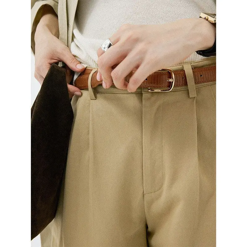 50代男性が理想体型を実現するための1本のパンツは？