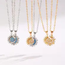 月と太陽デザインのカップルネックレス【マグネット式・バレンタインデーギフト】