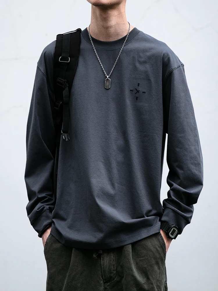 丈の長いTシャツをどう選ぶ？シンプルな刺繍デザインが通勤や日常に与えるリアルな影響とは