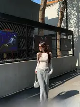 ヒョウ柄プリント ラウンドネック長袖Tシャツ【女性用・スリムフィット・柔らかい着心地】