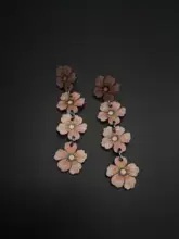 ヴィンテージ風 木製フリンジイヤリング【個性的でユニークなデザイン】