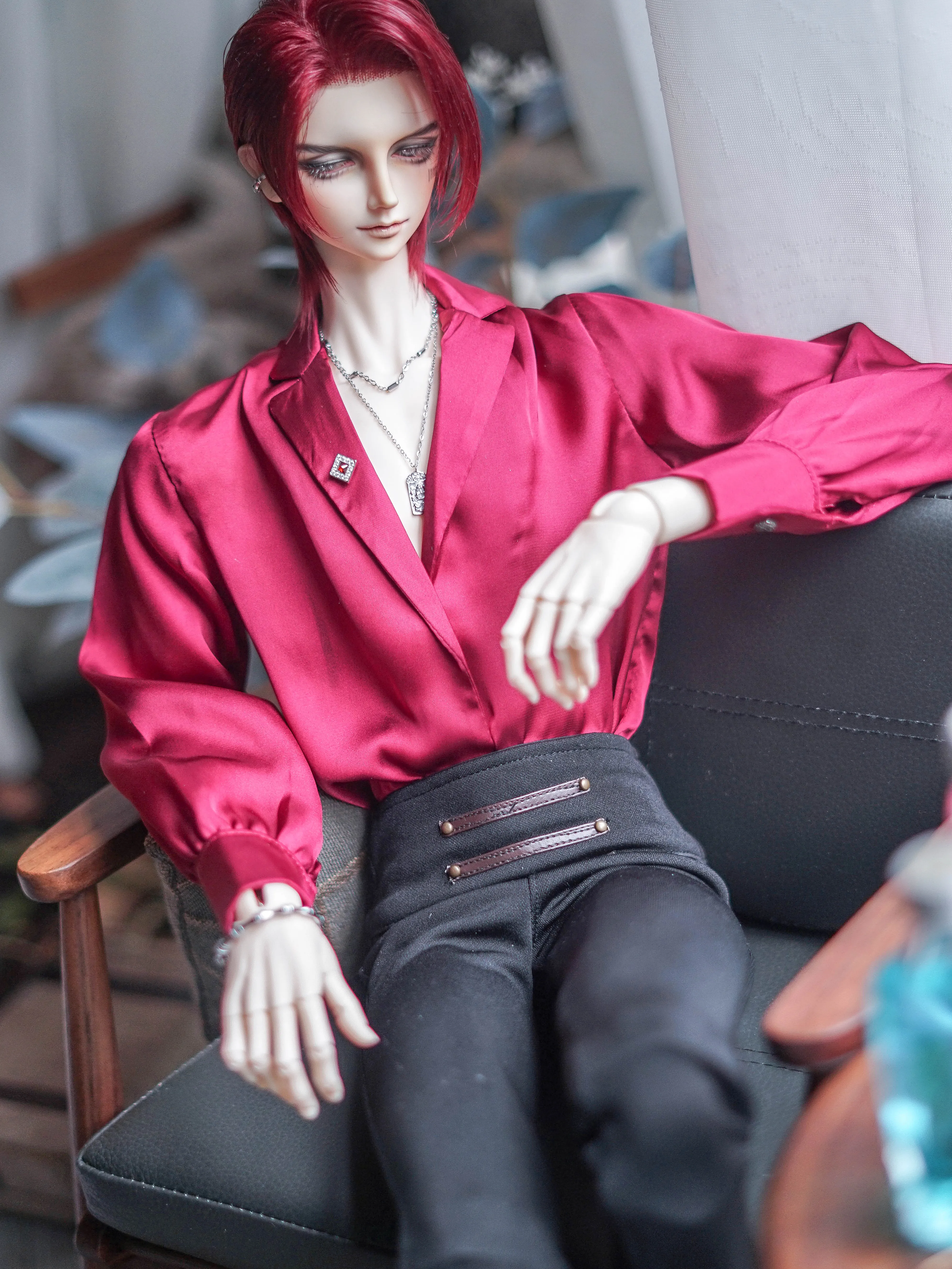 成人フィギュアにシルクシャツを加えるべき理由は？