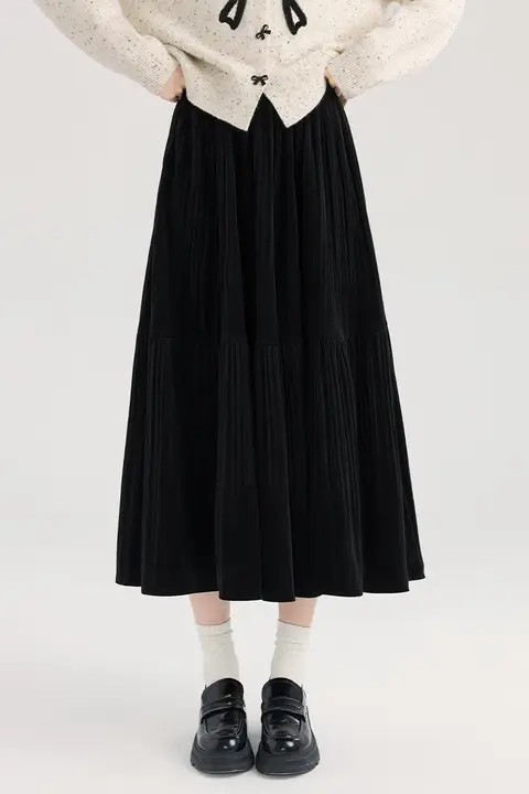 黒のベルベットプリーツスカート【大きいサイズ・Aライン・秋用】