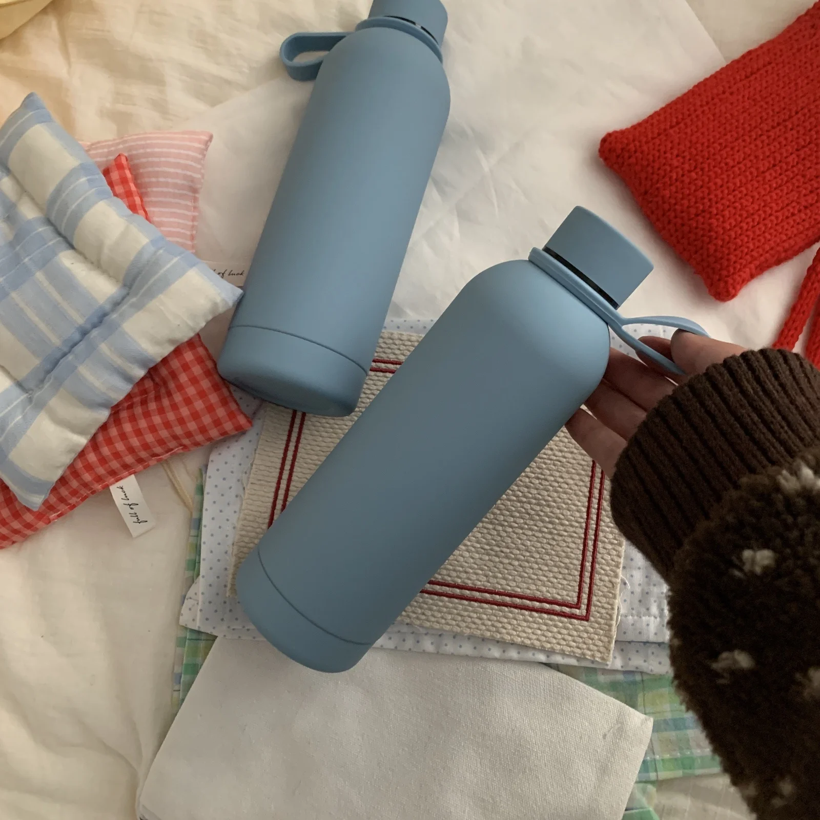 ステンレス製保冷水筒 500ml：子供向け通学・旅行での実用性と保冷性能